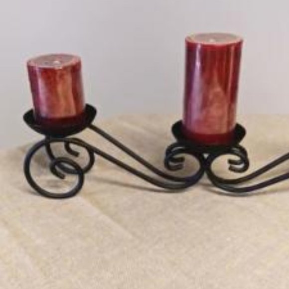 Black Metal Triple Candle Holder - Picture 4 of 4